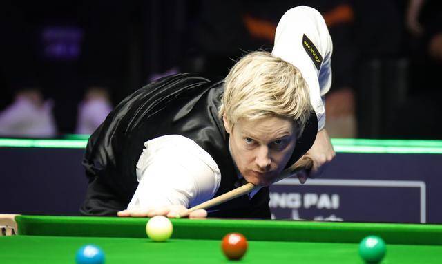 的背后充满 的背后充满