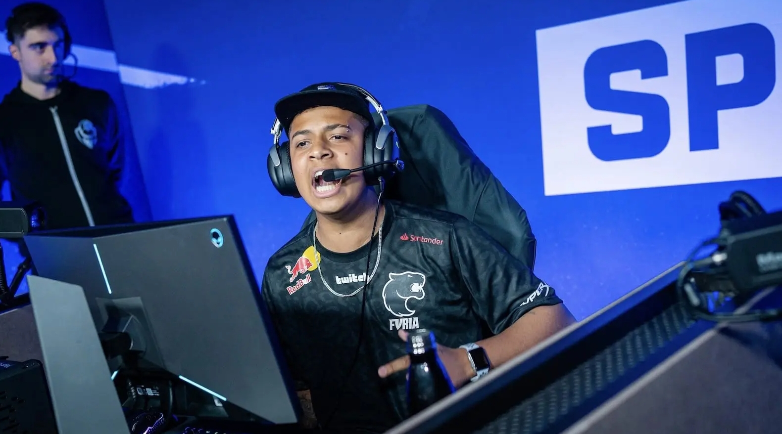 靠的不只是 靠的不只是