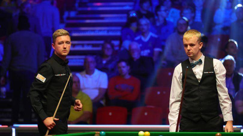 把比赛控在 把比赛控在